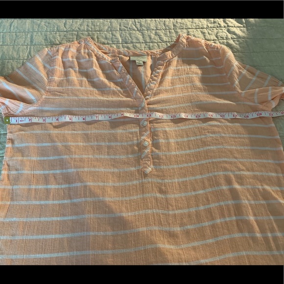 ✨3 for $25✨Gauzy St. John’s Bay tunic - Picture 9 of 9